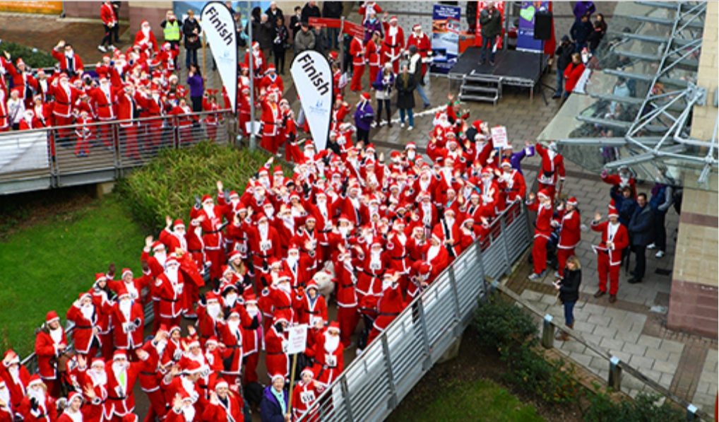 Santa Dash runners getting ready to start their race